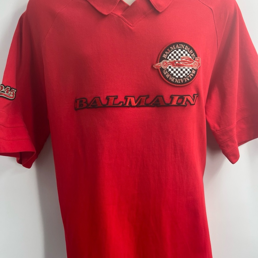 Balmain Men's Relaxed Fit Collared V Neck Red Racing Patch Polo Shirt Size 2XL